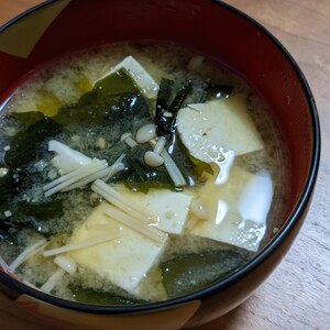 豆腐❀えのき❀わかめのお味噌汁